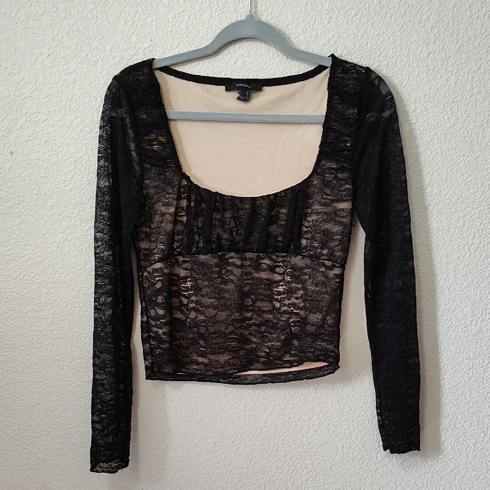 *Forever 21 Milkmaid Empire Waist Elegant Black Lace Top Size Medium Long Sleeve
